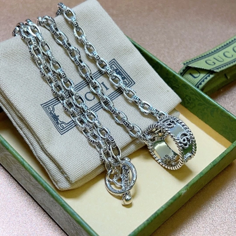 Versatile Gxccx Necklaces 304057