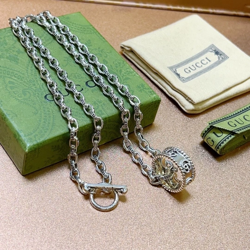 Versatile Gxccx Necklaces 304057