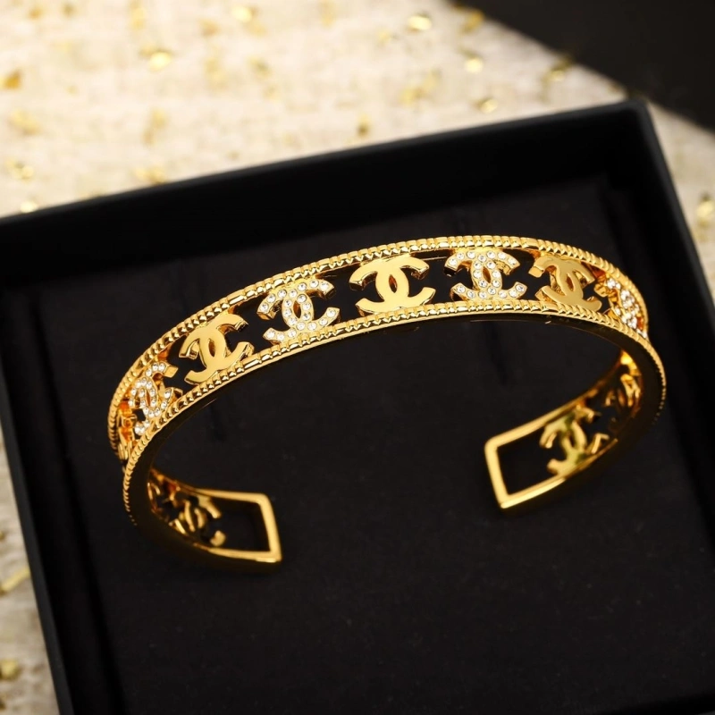 ModernLook Chxnxl Bracelets 290738