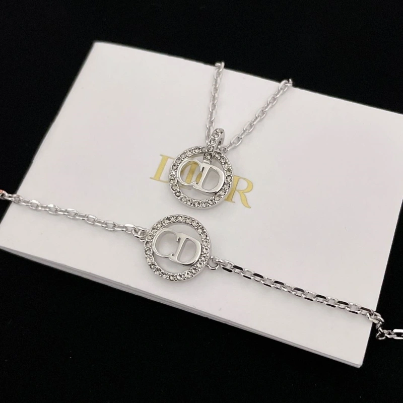 Popular LX Necklaces 310123