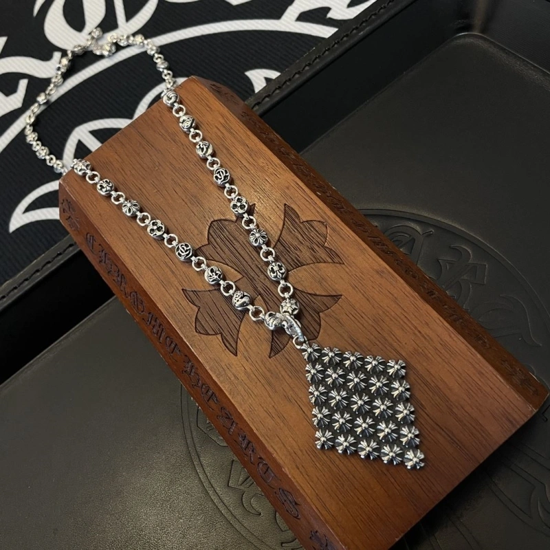 Lightweight Chrxmx Hxxrts Necklaces 298953