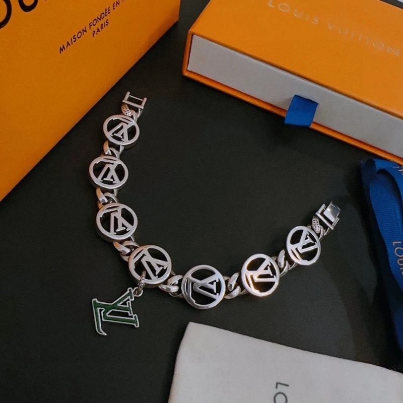 Affordable LX Necklaces 310130