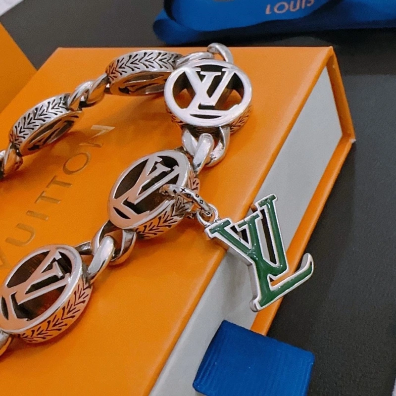 Affordable LX Necklaces 310130