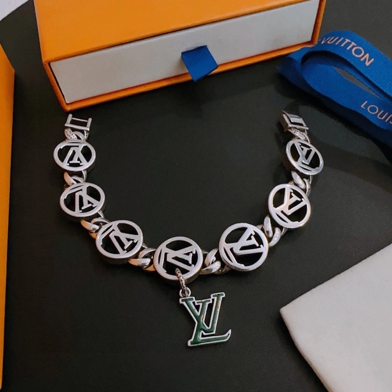 Affordable LX Necklaces 310130