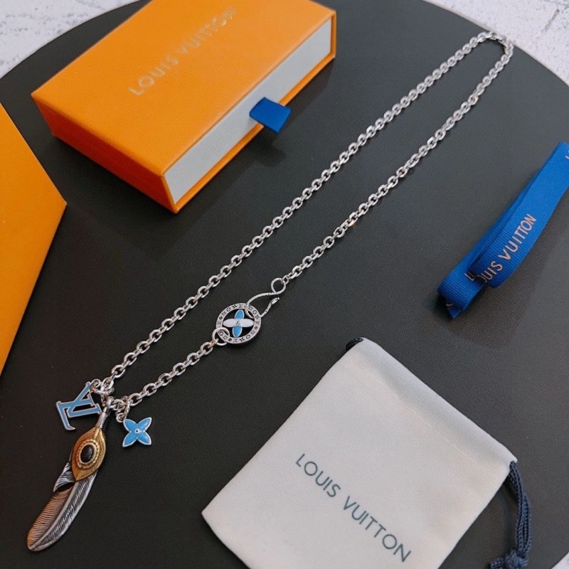 Fashionable LX Necklaces 310110