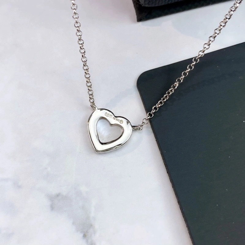 Resilient Axm Necklaces 281866
