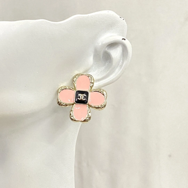 WellDesigned Chxnxl Earrings 290466