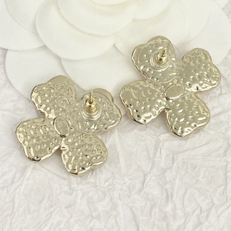 WellDesigned Chxnxl Earrings 290466