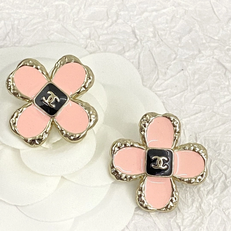 WellDesigned Chxnxl Earrings 290466