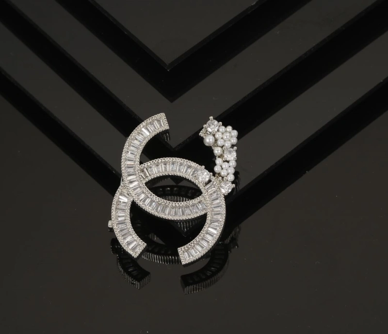 Trendy Chxnxl Brooches 290692