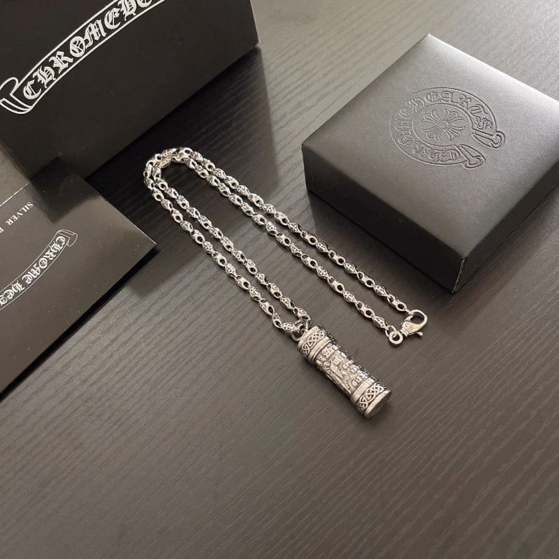 Resilient Chrxmx Hxxrts Necklaces 298951
