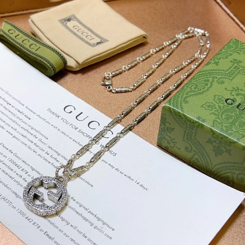 EyeCatching Gxccx Necklaces 304051