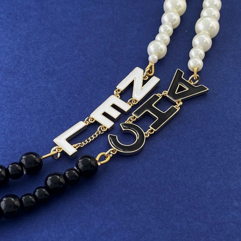 Cozy Chxnxl Necklaces 289792