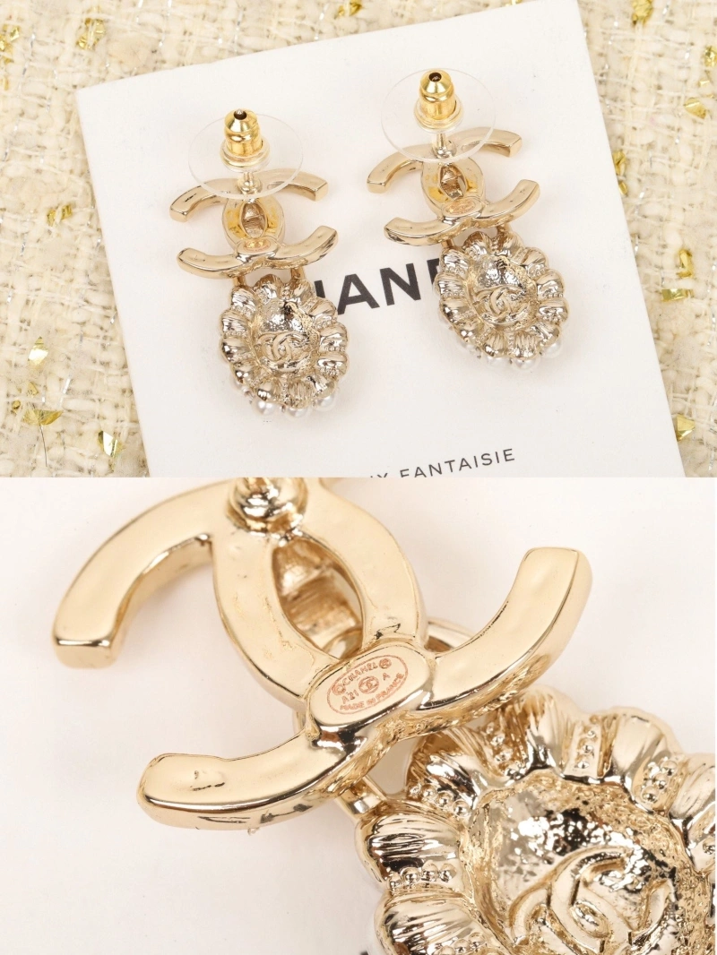 Minimalist Chxnxl Earrings 290462