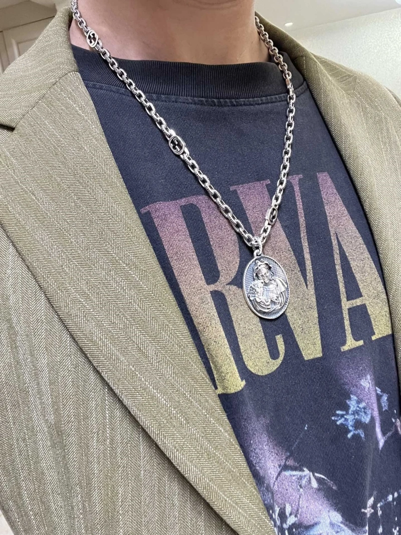 Cozy Gxccx Necklaces 304025