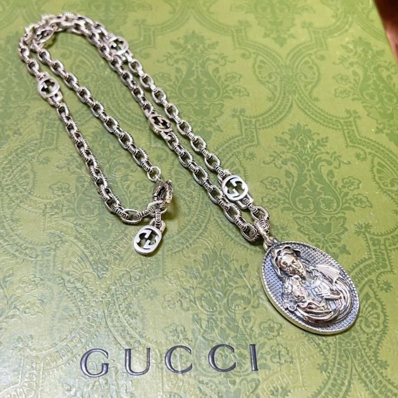 Cozy Gxccx Necklaces 304025