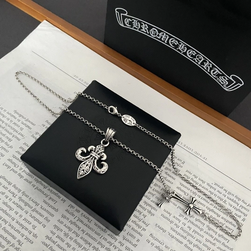 Sleek Chrxmx Hxxrts Necklaces 298922
