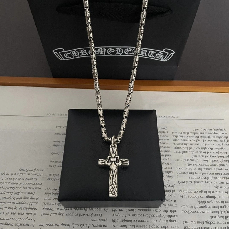 Classic Chrxmx Hxxrts Necklaces 298921