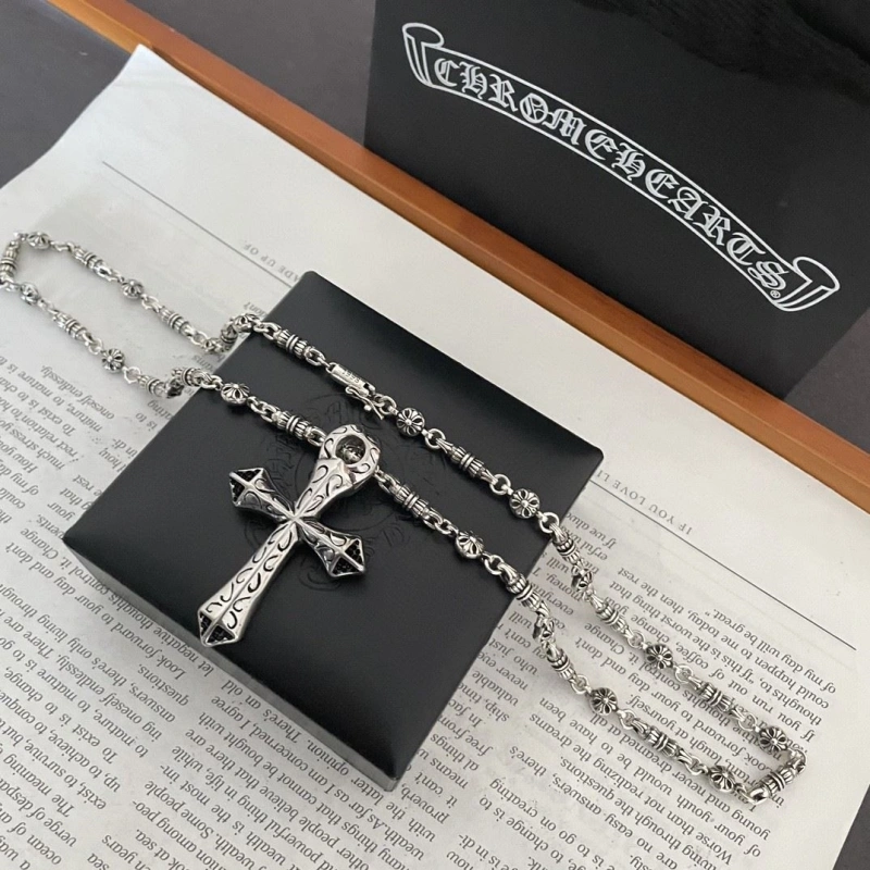 Chrxmx Hxxrts Necklaces Stylish 298923