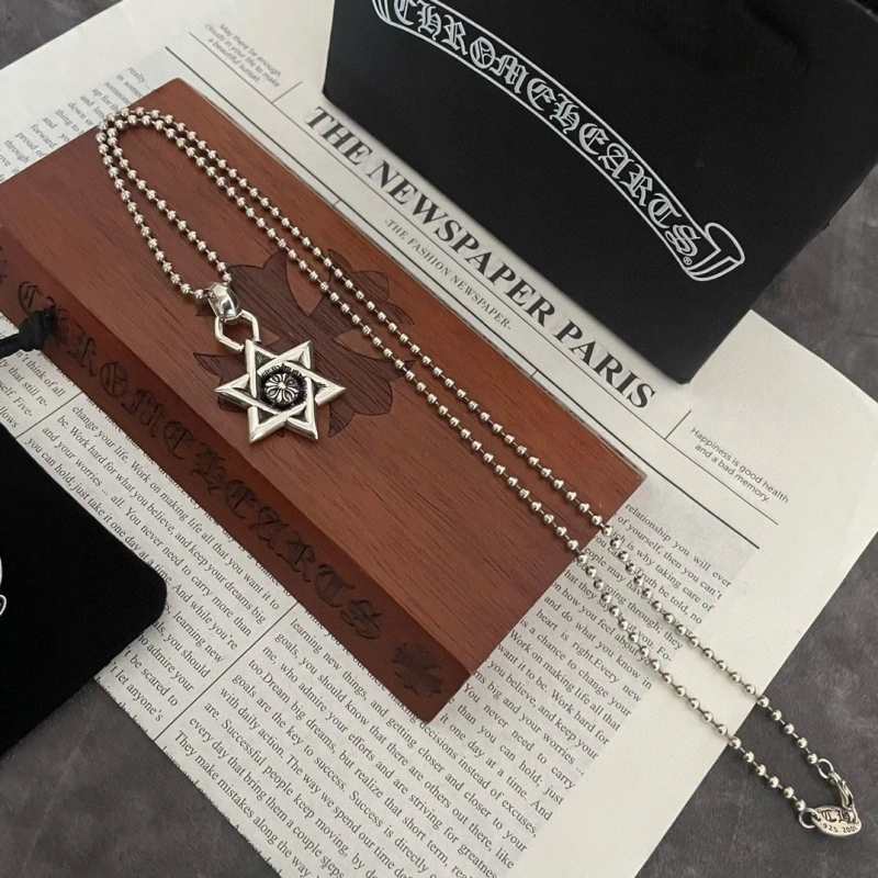 Chrxmx Hxxrts Necklaces EyeCatching 298937
