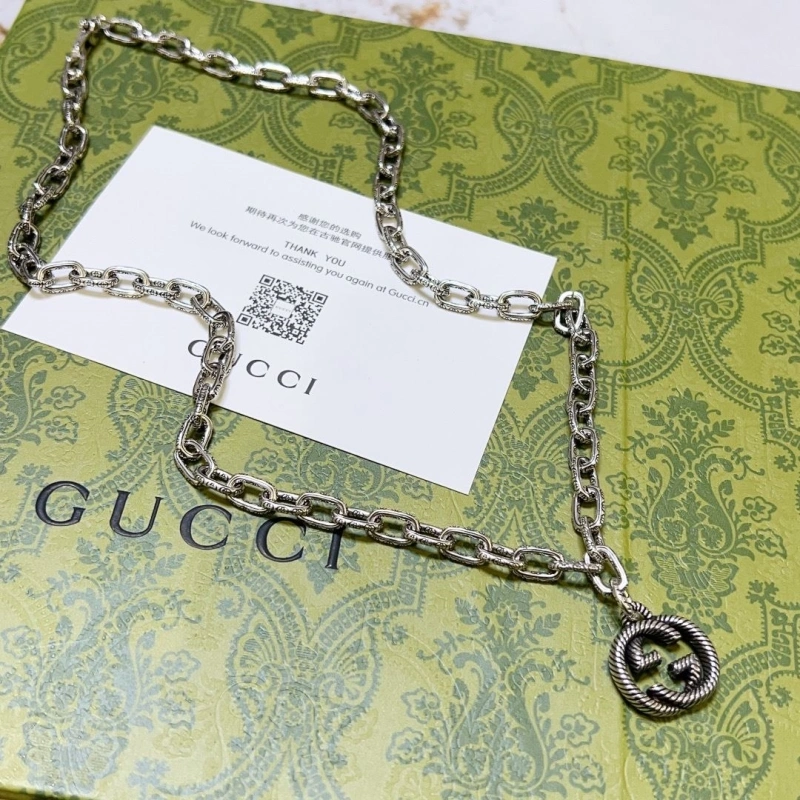 Vibrant Gxccx Necklaces 304020