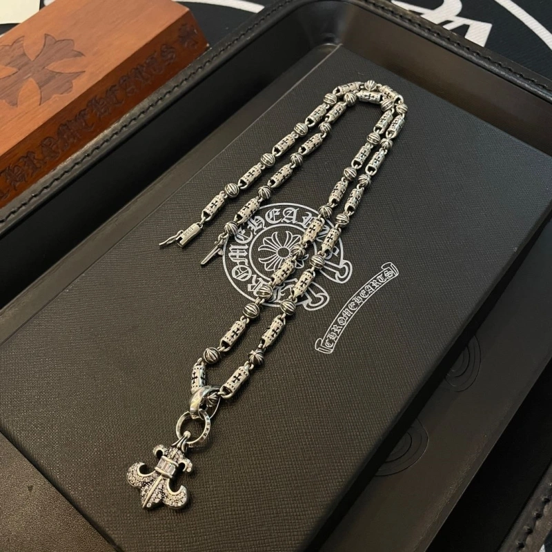 EasyMatch Chrxmx Hxxrts Necklaces 298924