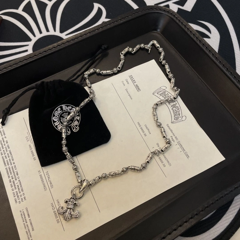 EasyMatch Chrxmx Hxxrts Necklaces 298924