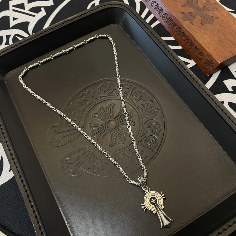 Stylish Chrxmx Hxxrts Necklaces 298920