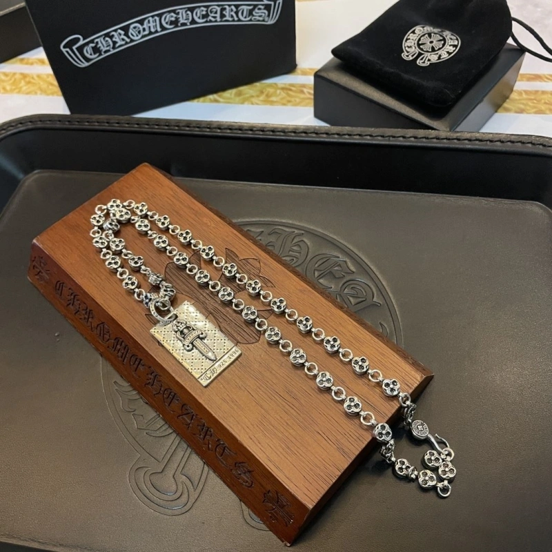 Versatile Chrxmx Hxxrts Necklaces 298909