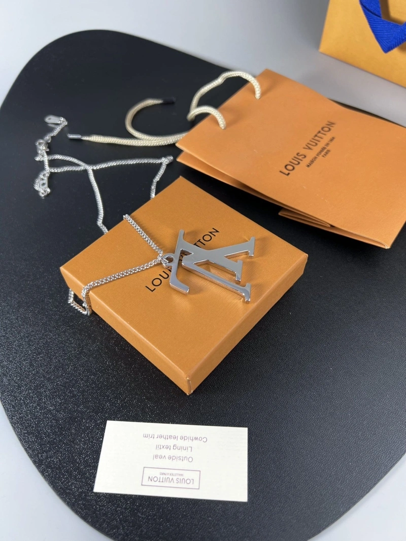 Resilient LX Necklaces 310088
