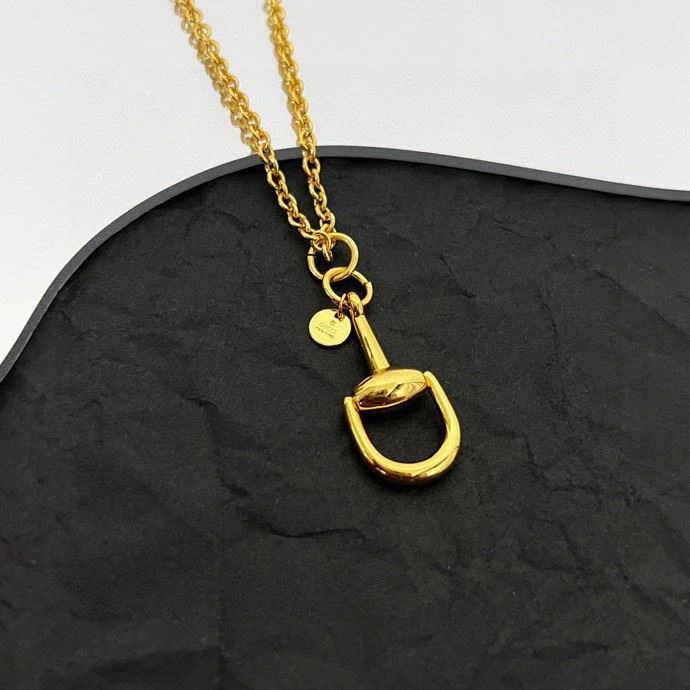 Compact Gxccx Necklaces 304017