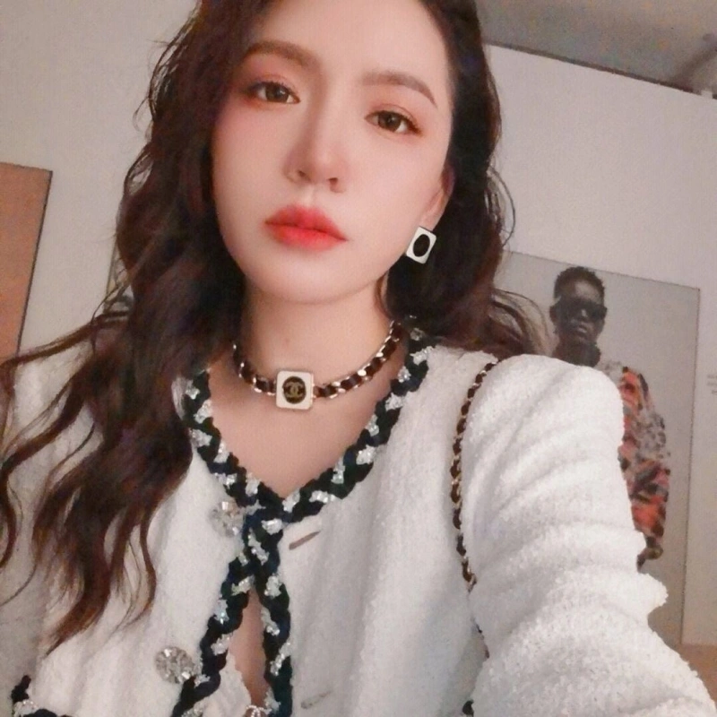 Bright Chxnxl Necklaces 289774