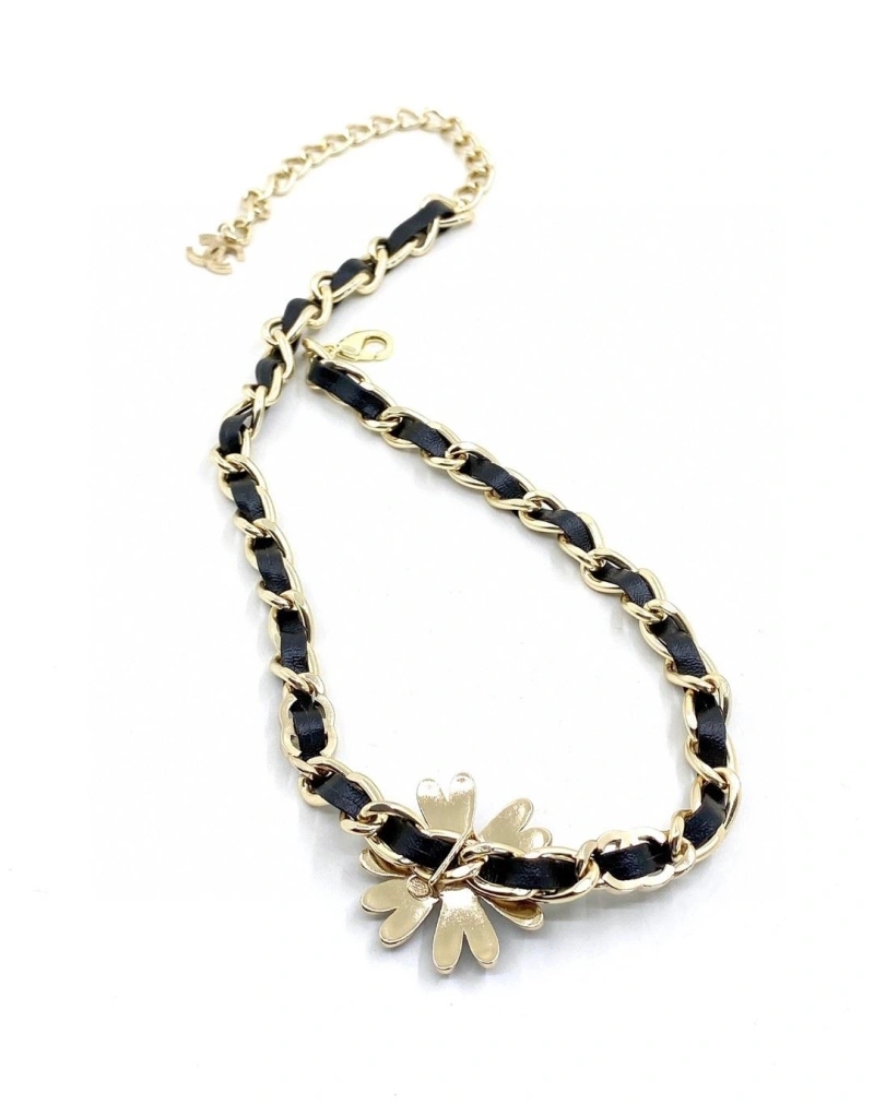 Trendsetting Chxnxl Necklaces 289773