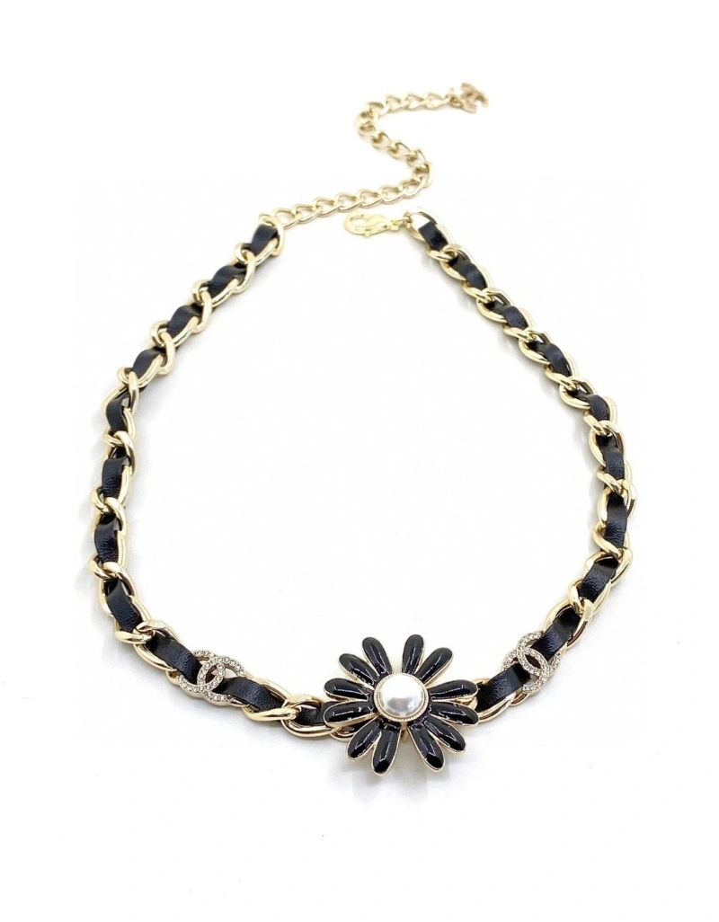 Trendsetting Chxnxl Necklaces 289773