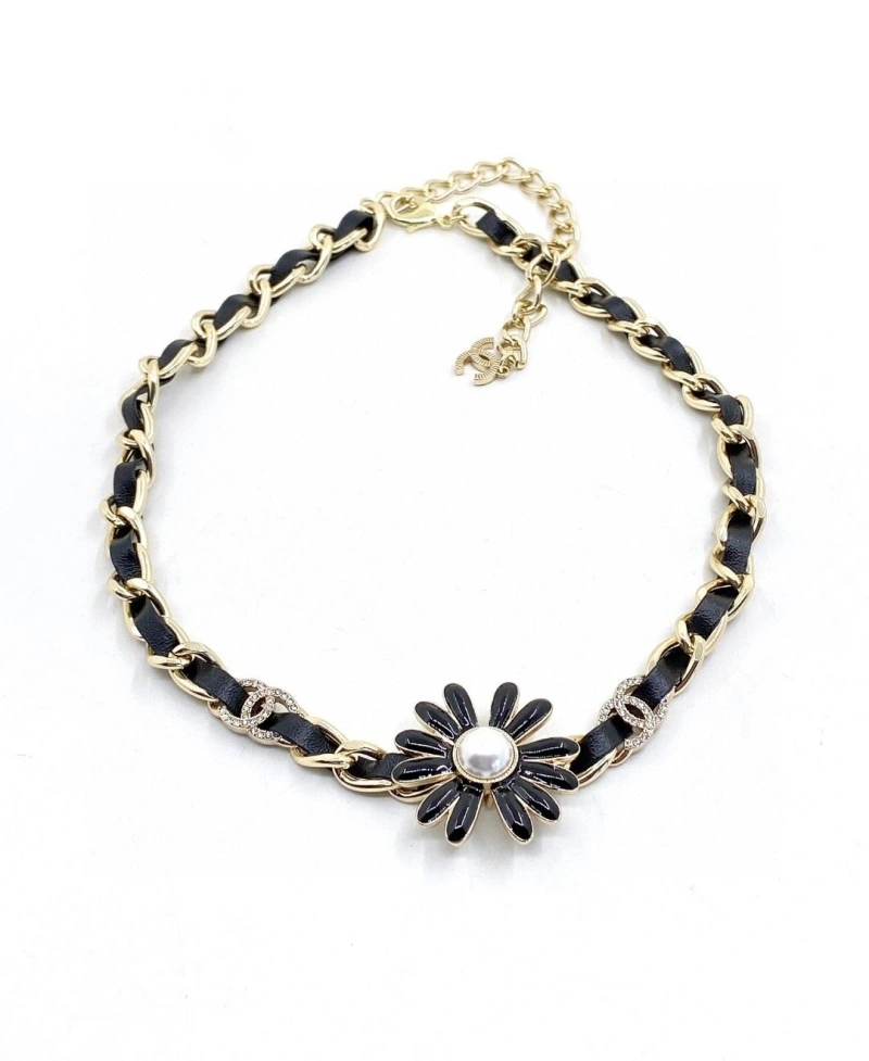 Trendsetting Chxnxl Necklaces 289773