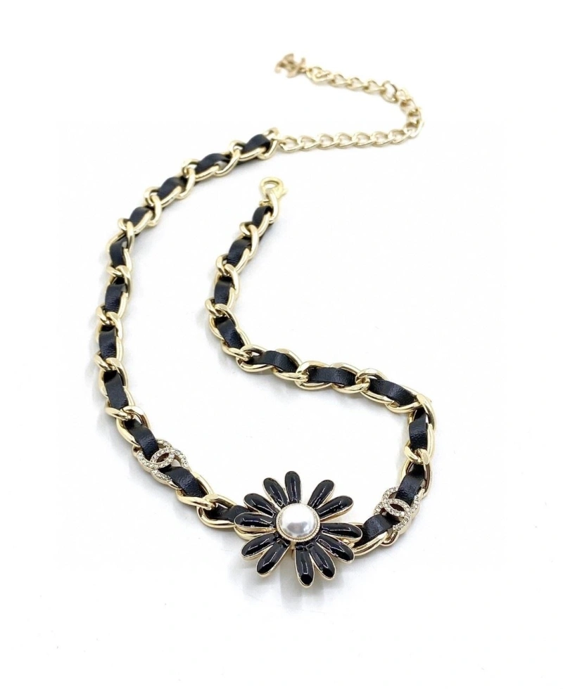 Trendsetting Chxnxl Necklaces 289773