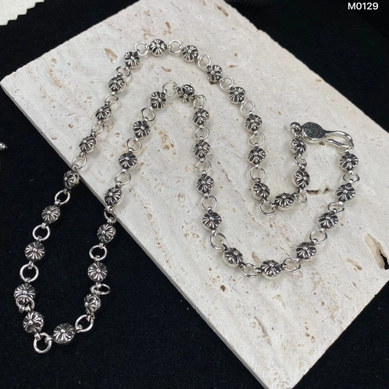 Vibrant Chrxmx Hxxrts Necklaces 298907