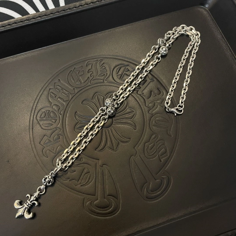 Resilient Chrxmx Hxxrts Necklaces 298903