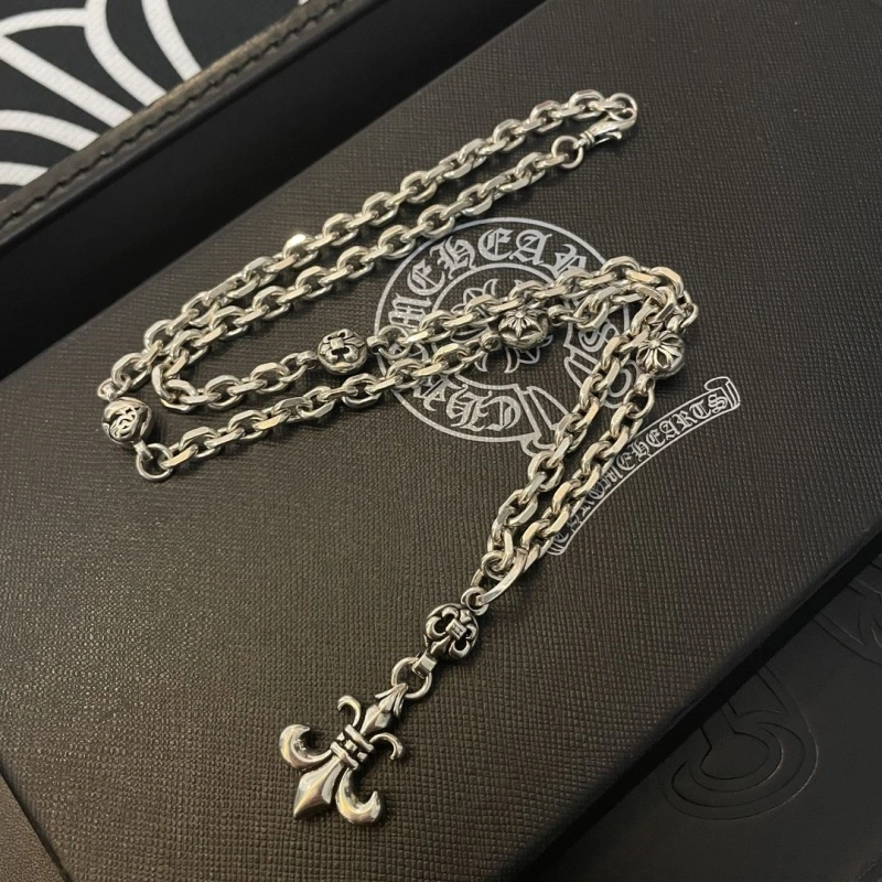 Resilient Chrxmx Hxxrts Necklaces 298903