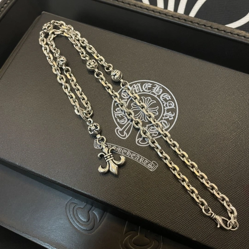 Resilient Chrxmx Hxxrts Necklaces 298903