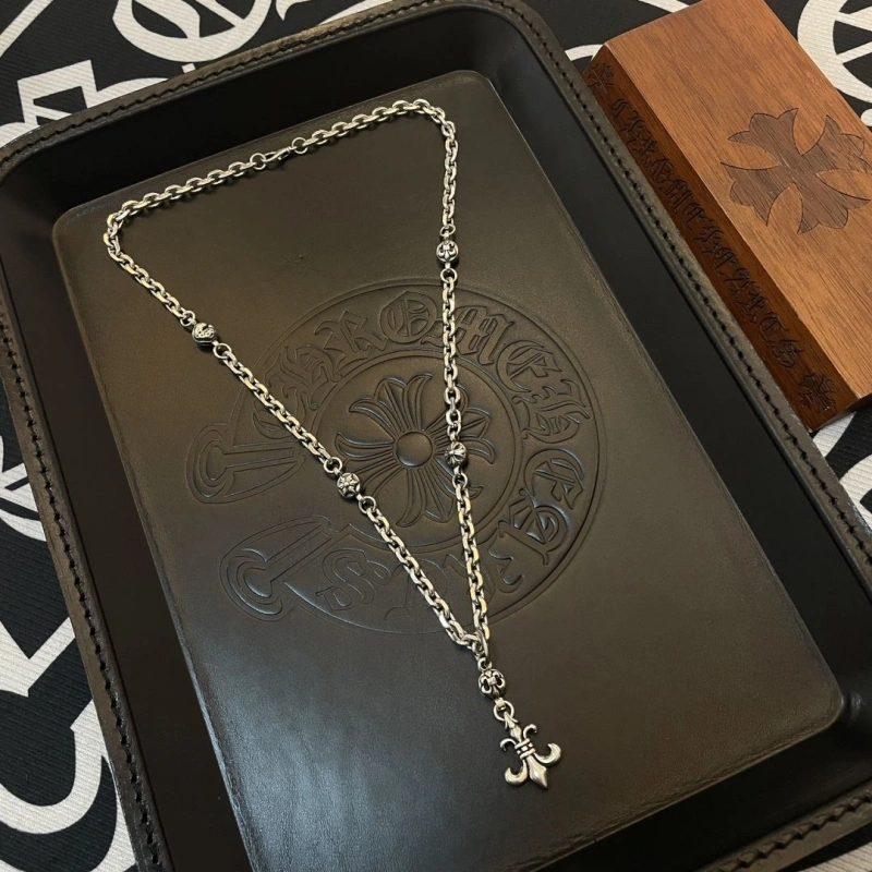 Resilient Chrxmx Hxxrts Necklaces 298903