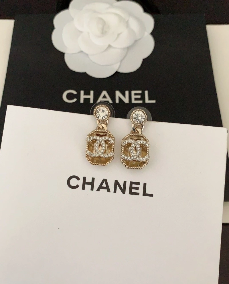 Resilient Chxnxl Earrings 290426