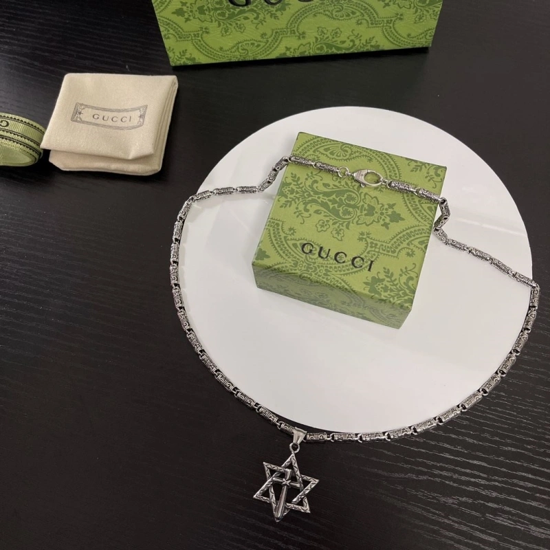 Elegant Gxccx Necklaces 303992