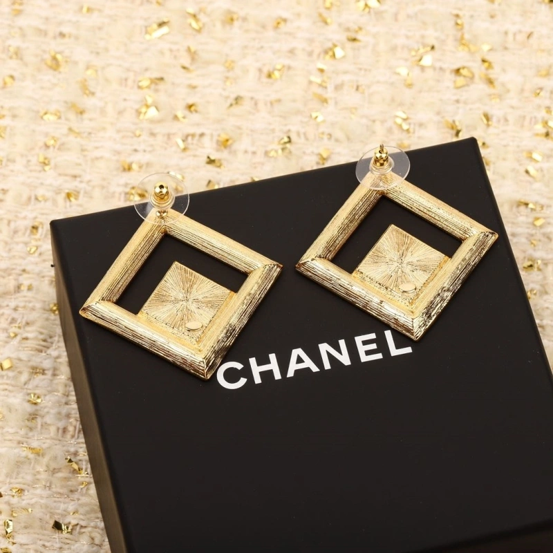 Functional Chxnxl Earrings 290417