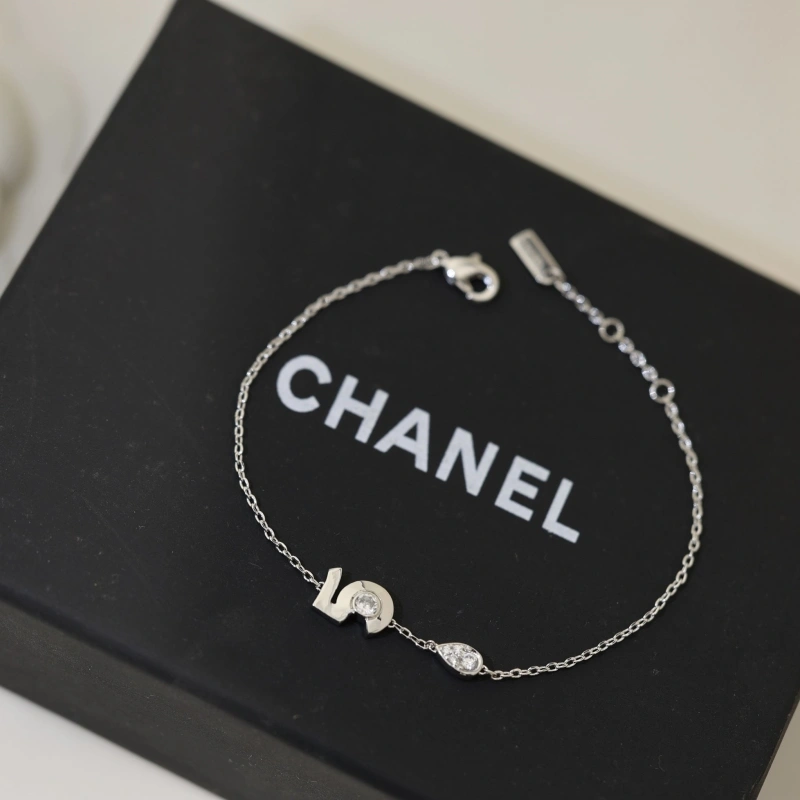 Soft Chxnxl Bracelets 290728