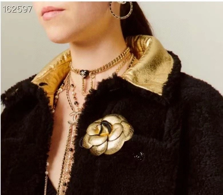 WellDesigned Chxnxl Necklaces 289759