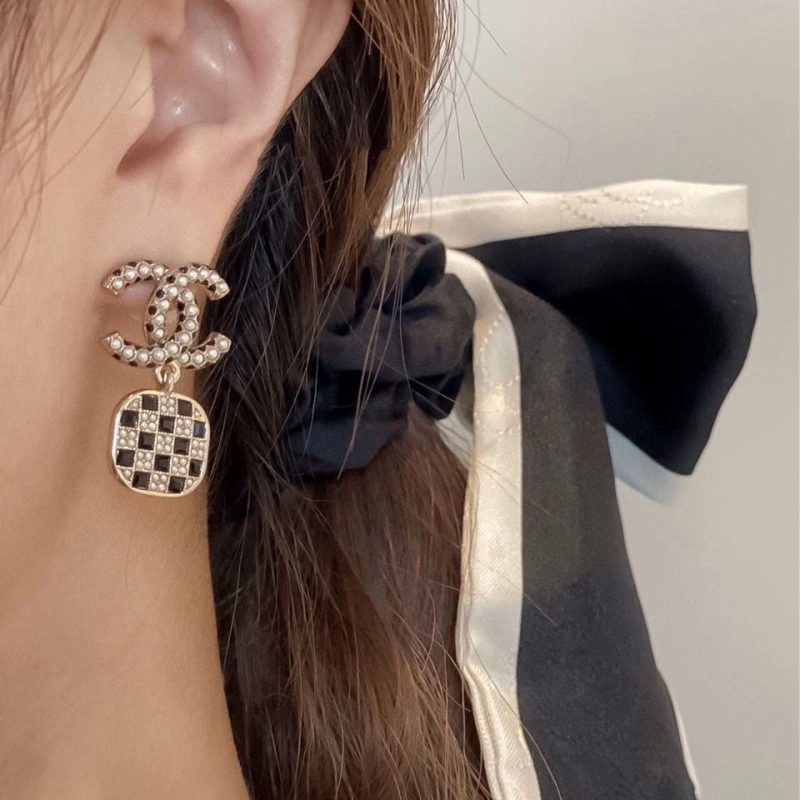 Chxnxl Earrings Refined 290415
