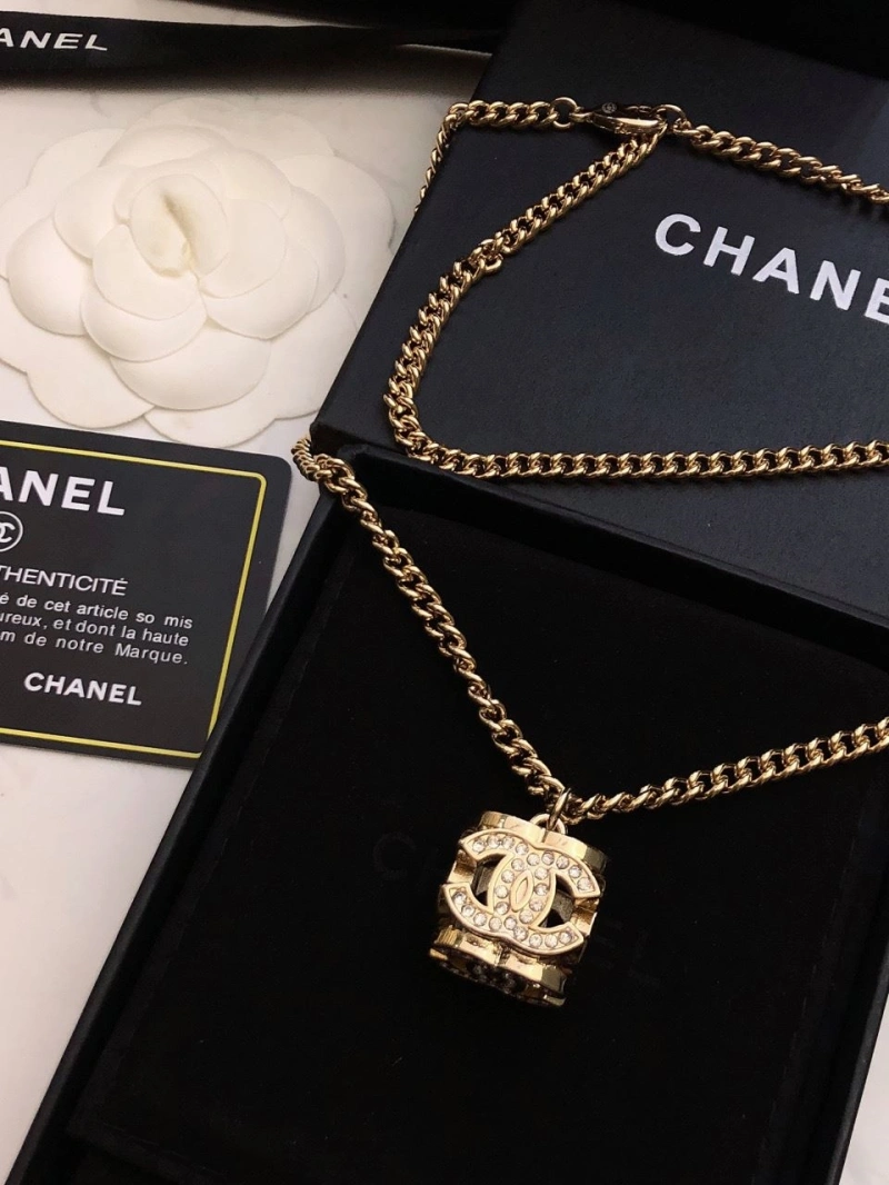 Soft Chxnxl Necklaces 289755