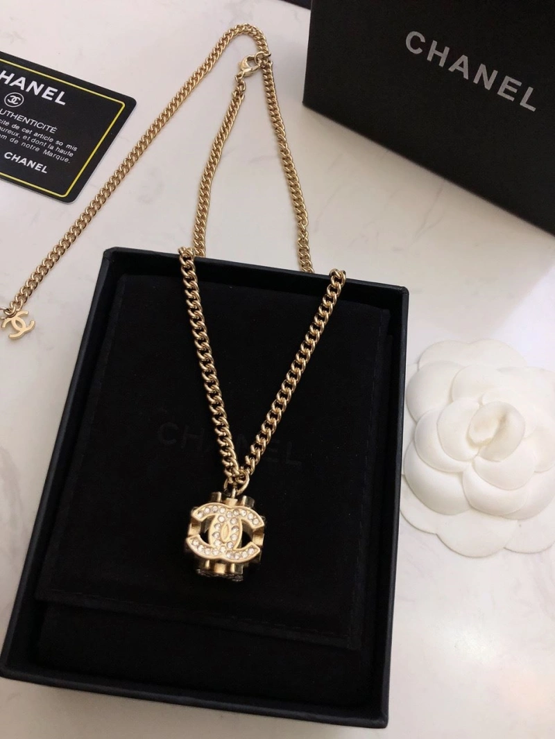 Soft Chxnxl Necklaces 289755