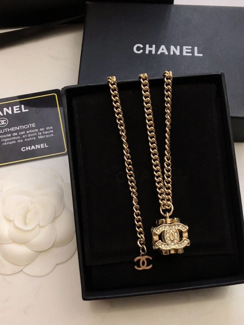 Soft Chxnxl Necklaces 289755